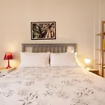 Comfy And Quiet, Great Location